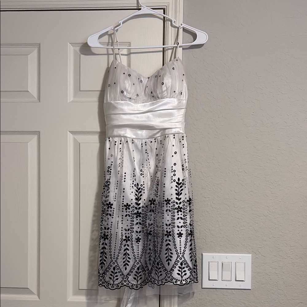 Elegant White and Black Mini Dress